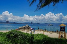 安岳自由行(自由行和跟团游哪个好)