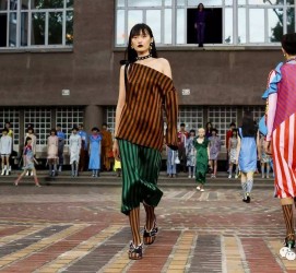 安岳广西民族大学兼职模特李琳(2022年即将升为公办的大学)