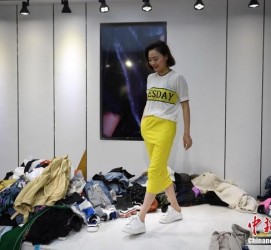 安岳兼职模特试衣服(兼职做试衣模特好吗)