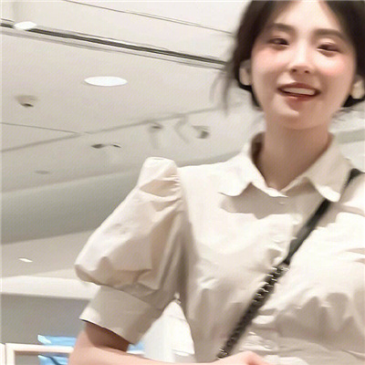 安岳高端纯出女孩雇用(高端名媛定造)奢华游艇豪侈生活月入50W