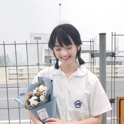 安岳伴游女生王梓涵的资料