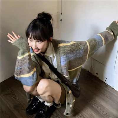 安岳伴游女生方镜月的资料