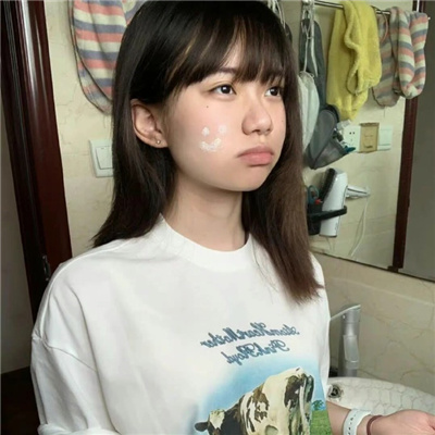 安岳伴游女生邝易云