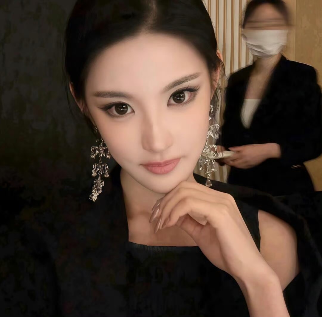 安岳伴游女生 | Isabella Chen的资料
